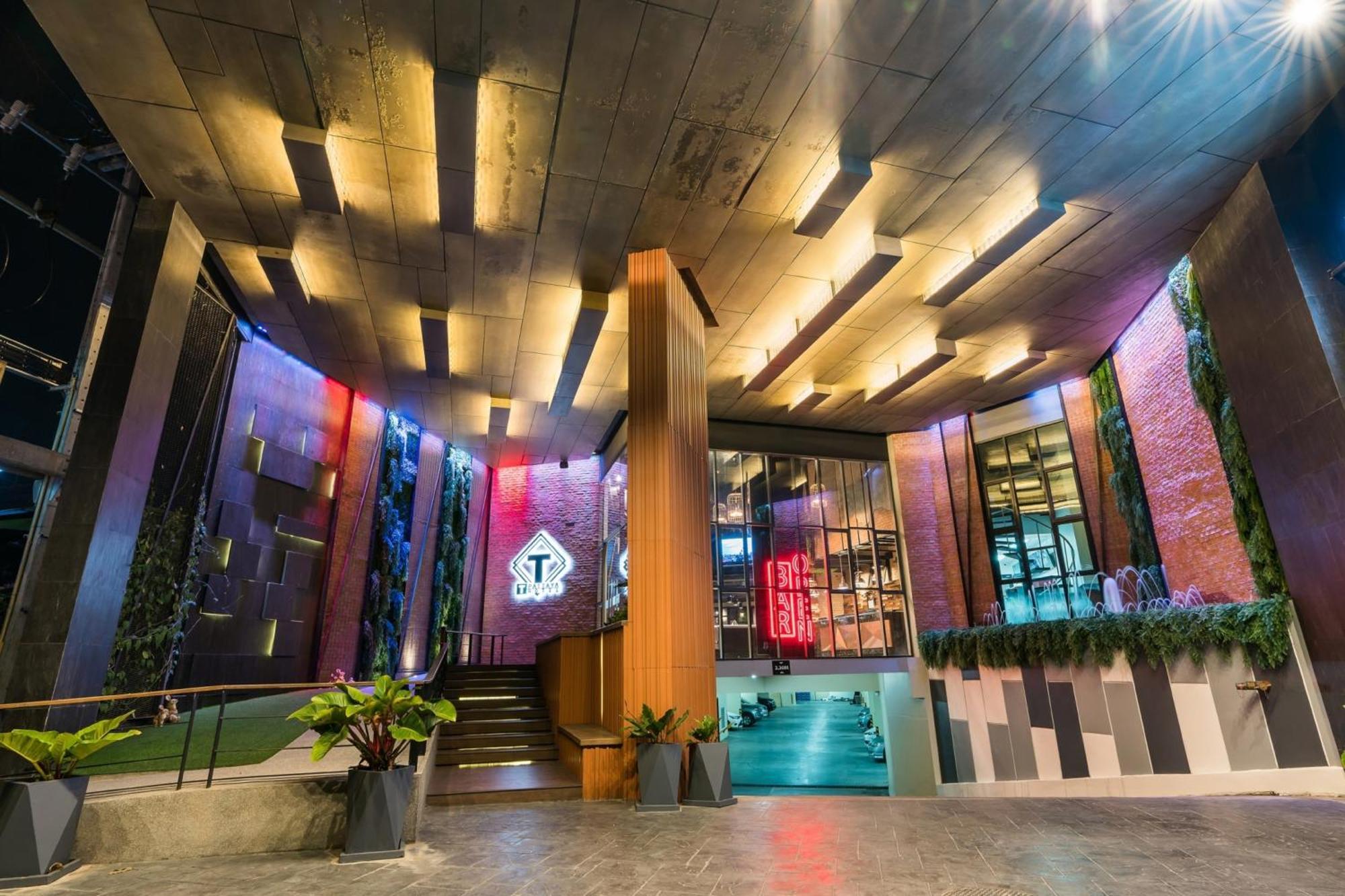 T Pattaya Hotel By Pcl Exteriér fotografie